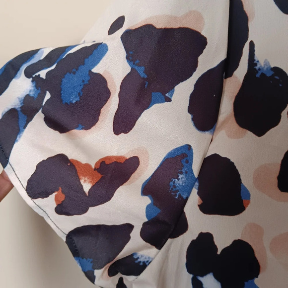 Shein cut back allover print blouse size 2xl - Picture 3 of 7